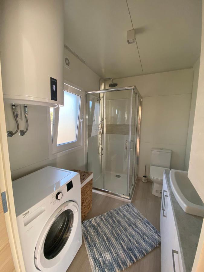 Amore Del Mare, Seaside Family Pace, Free Parking And Wifi In Camp Dalmatino Drage Exteriör bild