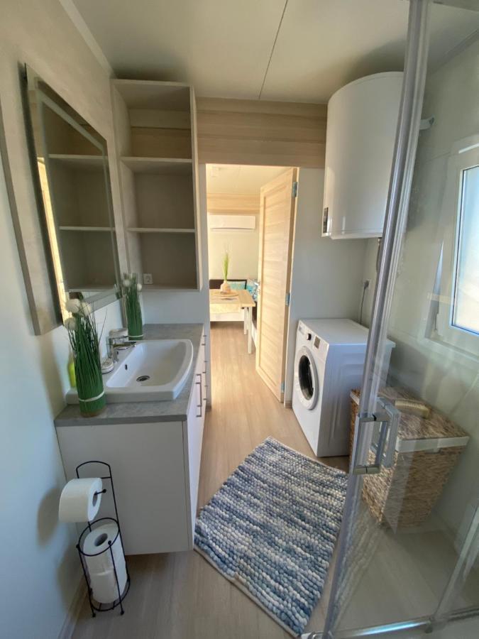 Amore Del Mare, Seaside Family Pace, Free Parking And Wifi In Camp Dalmatino Drage Exteriör bild