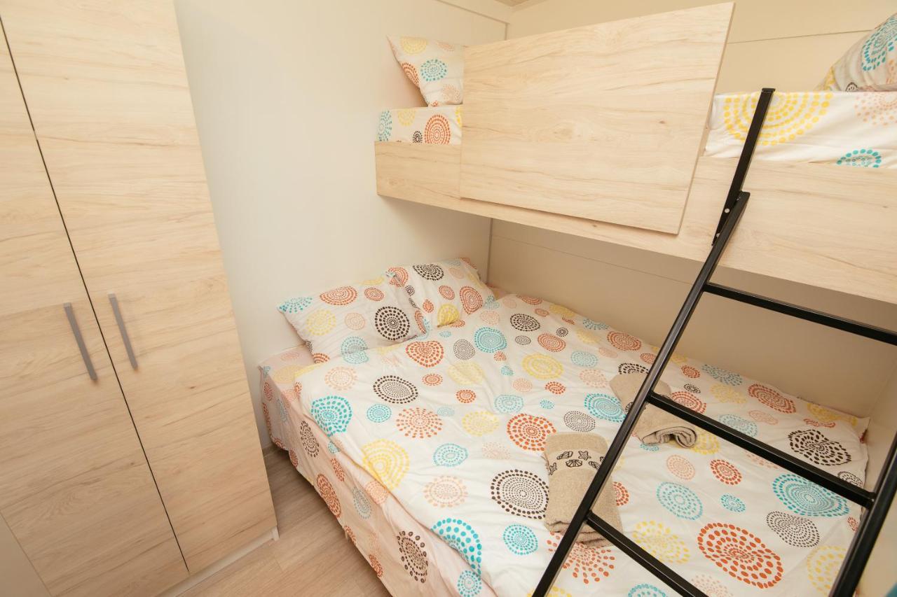 Amore Del Mare, Seaside Family Pace, Free Parking And Wifi In Camp Dalmatino Drage Exteriör bild