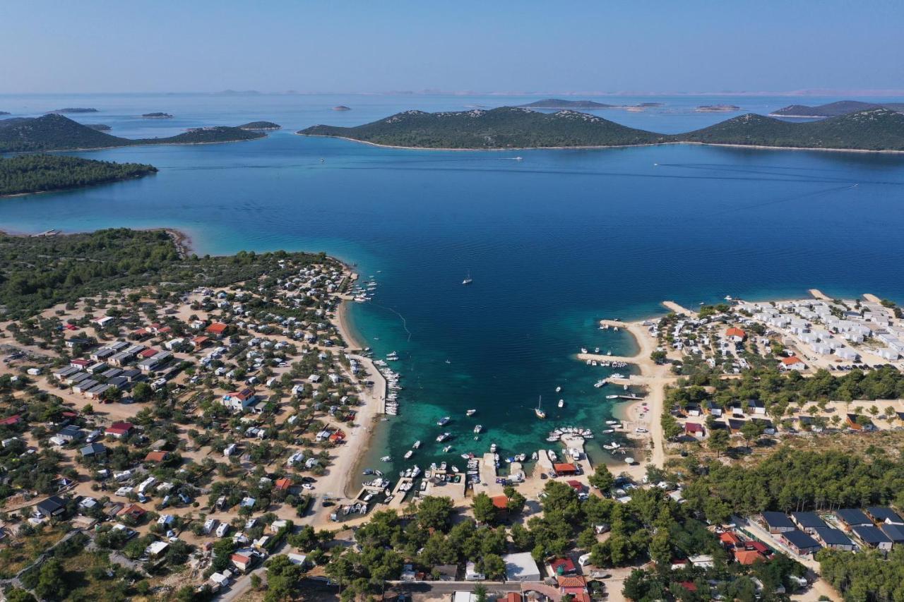 Amore Del Mare, Seaside Family Pace, Free Parking And Wifi In Camp Dalmatino Drage Exteriör bild